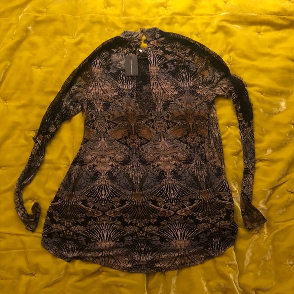 OPEN TO OFFERS Free People Patterned Lace Top - Picture 3 of 4
